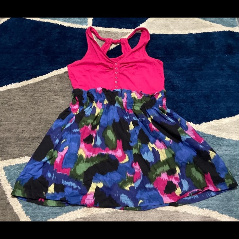Women’s dress